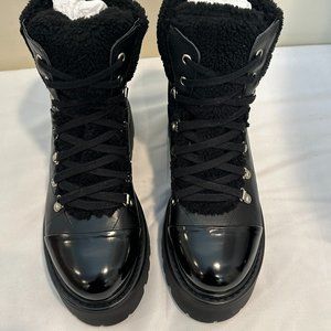 Steve Madden Black Reyen Leather Platform Lug Sole Boots  Size 9